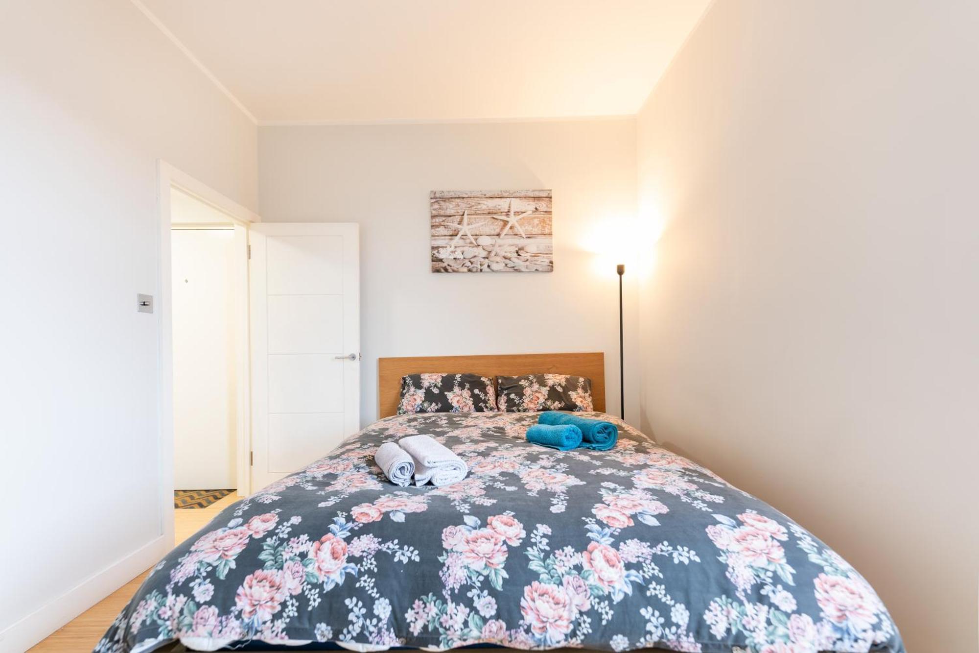 Special Offer! Bright & - Up To 4 * Londra