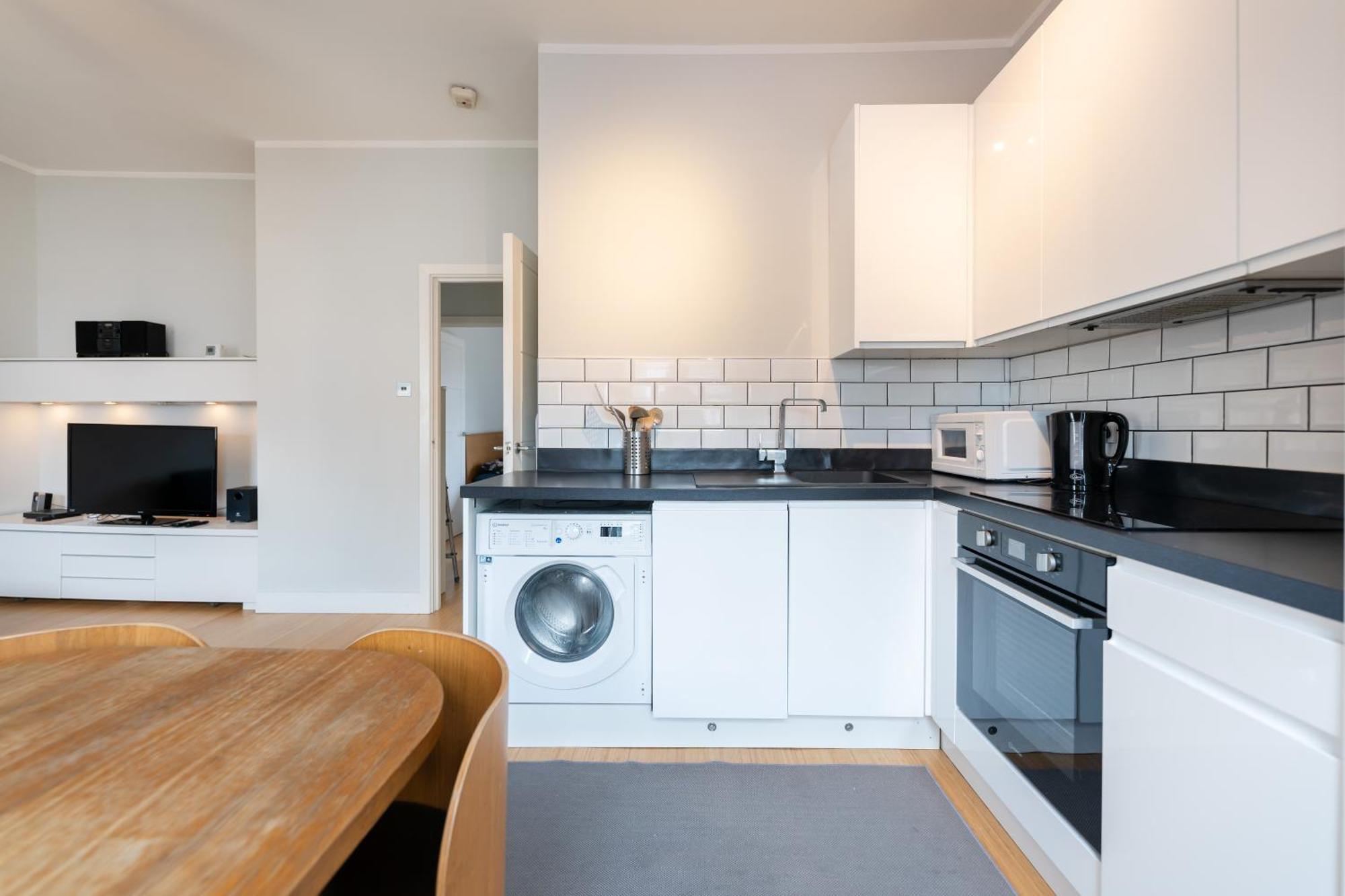 Special Offer! Bright & - Up To 4 * Londra